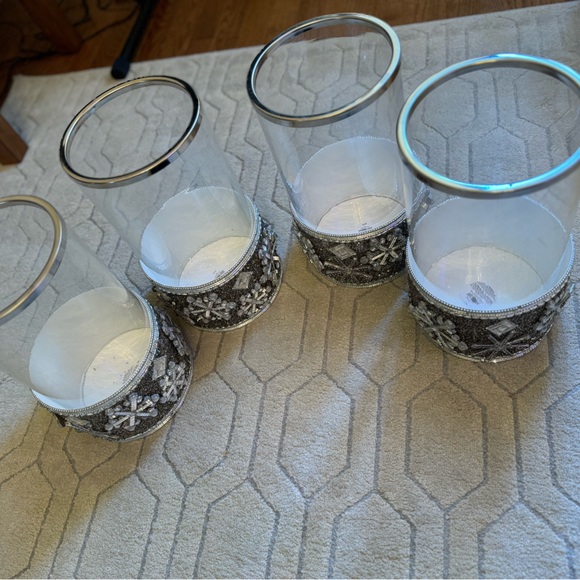 PIER ONE IMPORTS BEADED SNOWFLAKE CHRISTMAS LOT - Picture 11 of 12